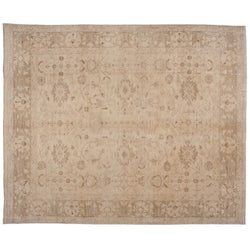 Traditional Rug in Beige with Floral Motif
